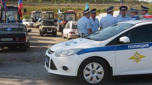 Трактористы задержались в мотеле