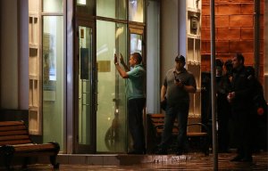 Захват заложников в банке в центре Москвы. Онлайн-трансляция