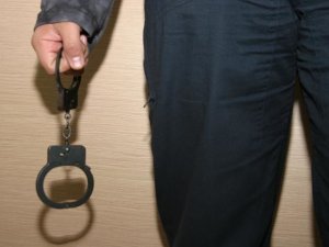 В Ереване по запросу США задержали россиянина, подозреваемого в торговле оружием через интернет