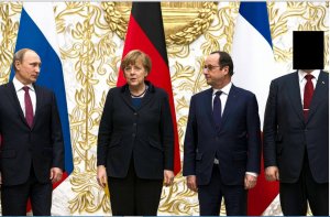 Меркель и Олланд, согласившись обсудить Украину с Путиным в Пекине, признали недоговороспособность Киева - Пушков