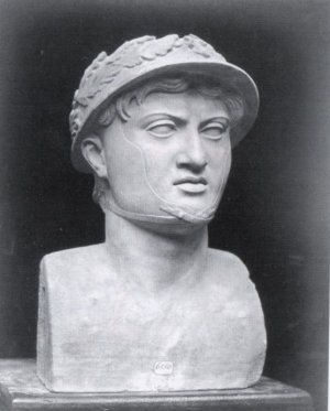 ["Пиррова победа"*] «Если для скорейшей победы над путинизмом мы путинизируем собственные страны, то российский лидер победит. С тем же успехом его танки могли бы пройтись маршем по нашим столицам»