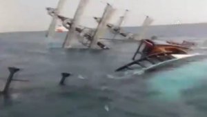 В сети появились кадры с места крушения туристического судна в Турецкой Анталье