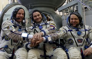 Трое членов экипажа МКС вернулись на Землю