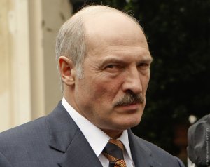 Президент Белоруссии Александр Лукашенко выразил солидарность с решением представителя белорусской сборной пронести российский флаг на открытии Паралимпиады в Рио