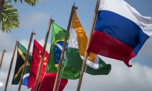 Атака на БРИКС по всему фронту