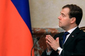 Медведев заявил о наличии автомобиля в каждой российской семье
