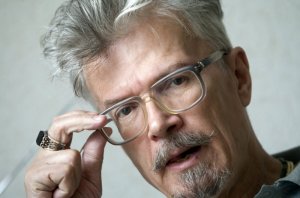 Эдуард Лимонов: Эй вы там в Кремле проснитесь!