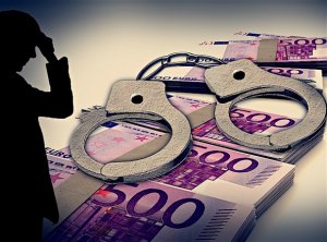 Начальника Управления ГУЭБиПК подвела женщина