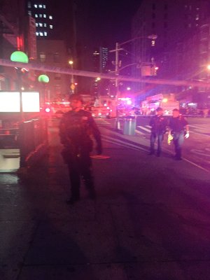 На Манхэттене прогремел мощный взрыв  Есть пострадавшие