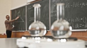 Почему вузы России уступают "престижным" западным и "богатым" восточным?