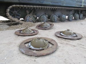 Для чего козе баян: ожидая подлодки РФ, ВСУ минируют мелководье Азовского моря...