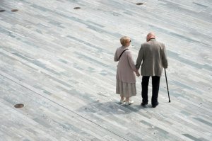 Швейцарцы на референдуме отклонили повышение пенсий