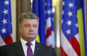 Порошенко прокомментировал слова Трампа о признании Крыма частью РФ