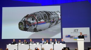 [«фарс, направленный на обвинение России»] Эксперты о докладе по MH17: могли использовать снимки из космоса, а взяли фото из соцсетей