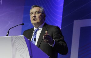 Рогозин: перераспределение денег из сферы ОПК в банковский сектор неприемлемо.