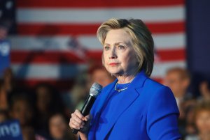 WikiLeaks сообщил о намерении Клинтон "убрать" Ассанджа с помощью беспилотника