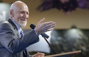 Николай Дроздов:  Нужно читать библию на радио и телевидении