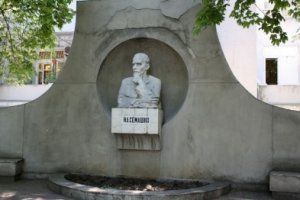 [Танцуют все!] Руководство главной больницы Крыма разогнали из-за полумиллионных зарплат