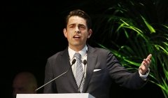 Лидер правых Бельгии призвал обращать внимание на РФ, а не на США
