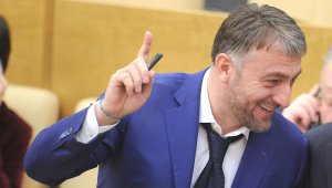 Двоюродный брат Кадырова Адам Делимханов назвал Емельяненко трусом