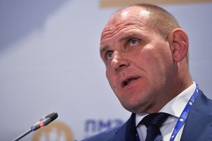 Трёхкратный олимпийский чемпион по греко-римской борьбе и депутат Госдумы Карелин считает, что смешанные единоборства (ММА) не являются видом спорта и их стоит лишить государственной аккредитации