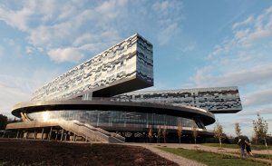 Результаты проверки ИЦ «Сколково» Счетной палатой РФ: средняя зарплата сотрудника 468 тыс. рублей, фонд зарплаты выше бюджета на исследования, участники проекта выводят прибыль в офшоры