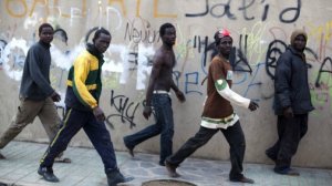 Мигранты в Испании массово выгоняют хозяев из домов