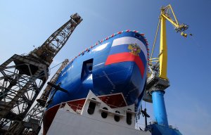 Рогозин рассказал о планах по созданию суперледокола, способного пробивать 5-метровый лед