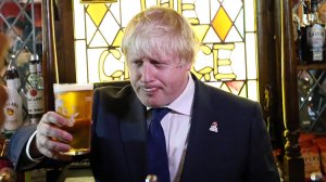 [Паб №6] Глава МИД Великобритании Борис Джонсон заявил о необходимости рассмотреть военное решение ситуации в САР, поскольку переговоры с Россией о будущем в Сирии «исчерпали свои возможности»