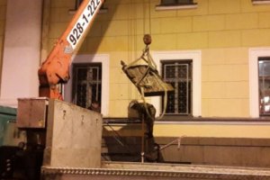 Доску Маннергейму убрали со стены академии и перевезли в музей