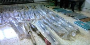 Таможенная служба Латакии задержала машину с РПГ и  минометными снарядами, содержащими ОВ