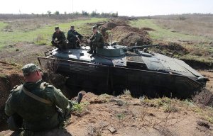 В Киеве заявили о согласии Олланда и Меркель с украинской "дорожной картой" "Минска"