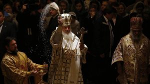 Патриарх помолился за королеву