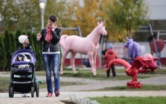 Правительство России втрое сократит расходы на охрану здоровья матери и ребенка