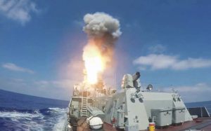 Российский флот получил более 100 ракет "Калибр" и "Оникс" в III квартале