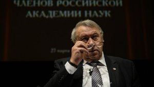 «Открытое письмо некоторых членов РАН по поводу диссертации министра культуры Мединского выражает их индивидуальное мнение. Это ни в коем случае не мнение всей Академии наук» - Президент РАН Фортов