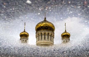 [«Неканоническое или кощунственное»?] В РПЦ встали на защиту рок-оперы «Иисус Христос - суперзвезда» после обращения жителей к губернаторам с просьбой отменить её показ. «А зачем же табуретки ломать?»