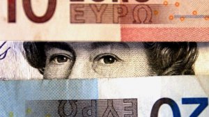 Фунт вырос к доллару на новости о решении Высокого суда о "брексите"