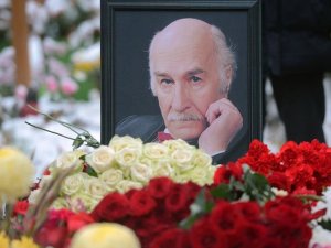 Владимира Зельдина похоронили на Новодевичьем кладбище с воинскими почестями