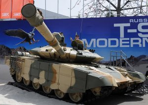 Совет по оборонным закупкам Минобороны Индии одобрил закупку 464 танков Т-90МС