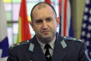 Румен Радев побеждает на выборах президента Болгарии