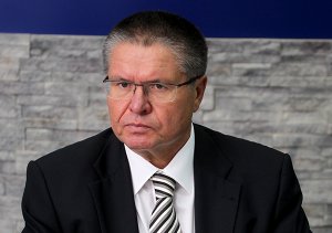 СК РФ:  Алексею Улюкаеву предъявлено обвинение в получении взятки с вымогательством и в особо крупном размере