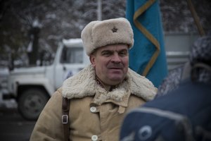 «Нас миллионы панфиловцев» — в Алматы прошел патриотический марш