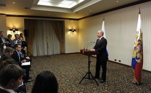О российско-японских отношениях, о встрече с Обамой, деле Улюкаева и швейцарском "почетном эскорте" - Путин