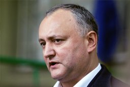 Избранный президент Молдавии отказал во встрече экс-президенту Румынии
