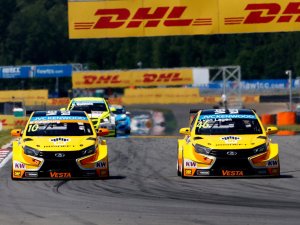 LADA Sport Rosneft победила в финале WTCC