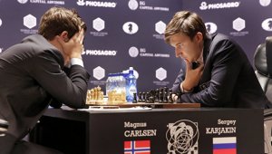 Карлсен вновь стал королем шахматного мира, одержав верх над Карякиным