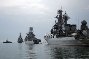 Корабли ЧФ заняли позиции к западу от Крыма на время украинских стрельб