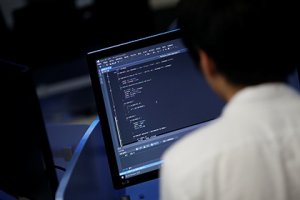 ФБР получило разрешение взламывать компьютеры и телефоны по всему миру