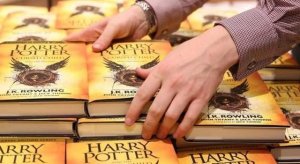 И снова Гарри Поттер: в столице с 7 декабря можно купить восьмую книгу «поттерианы»